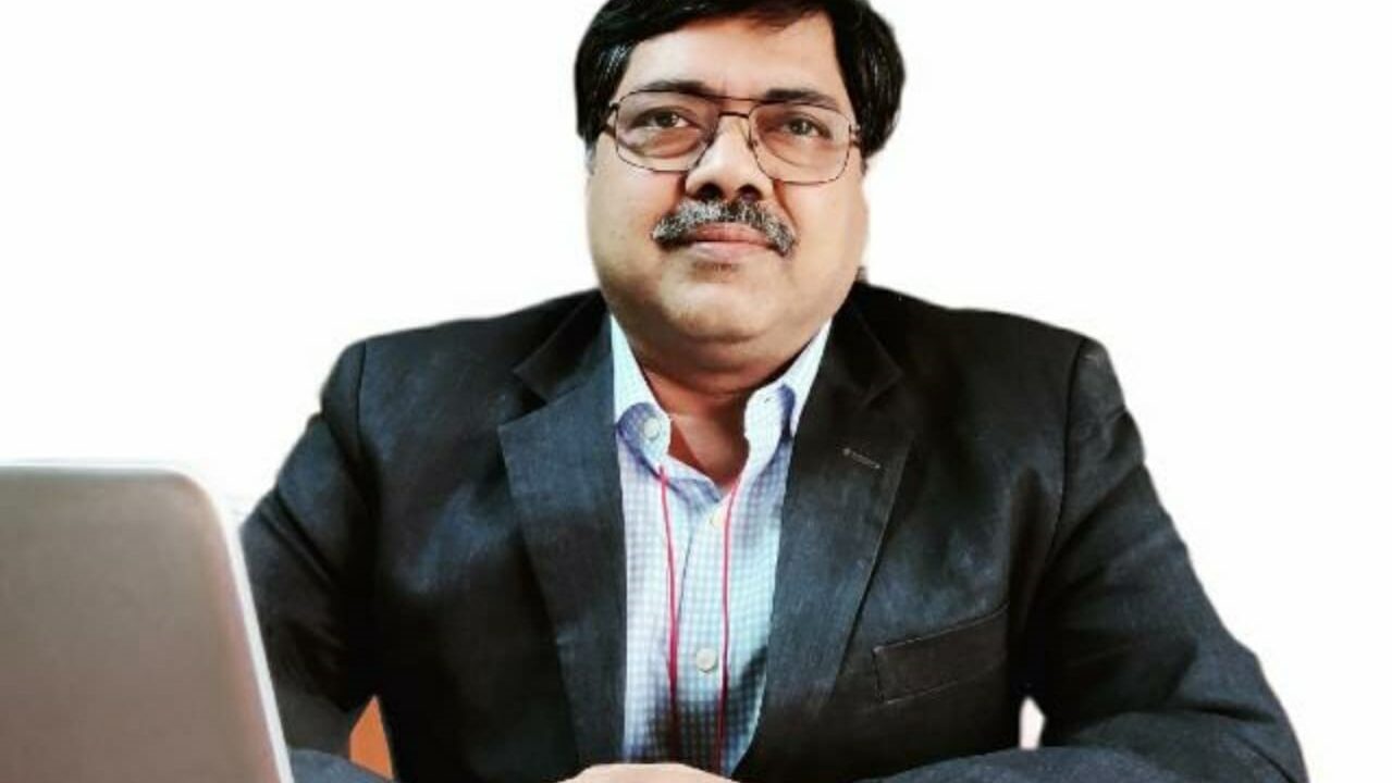 Dr.Ajit Varwandkar – Careerpreneur